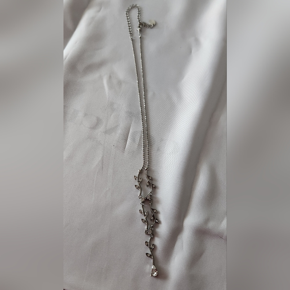 Icing Silver Leaf Necklace